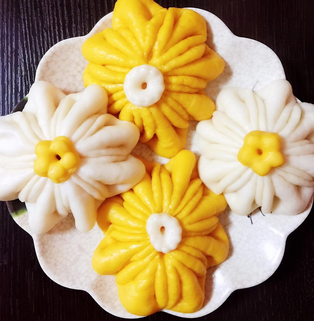 南瓜双色花卷馒头