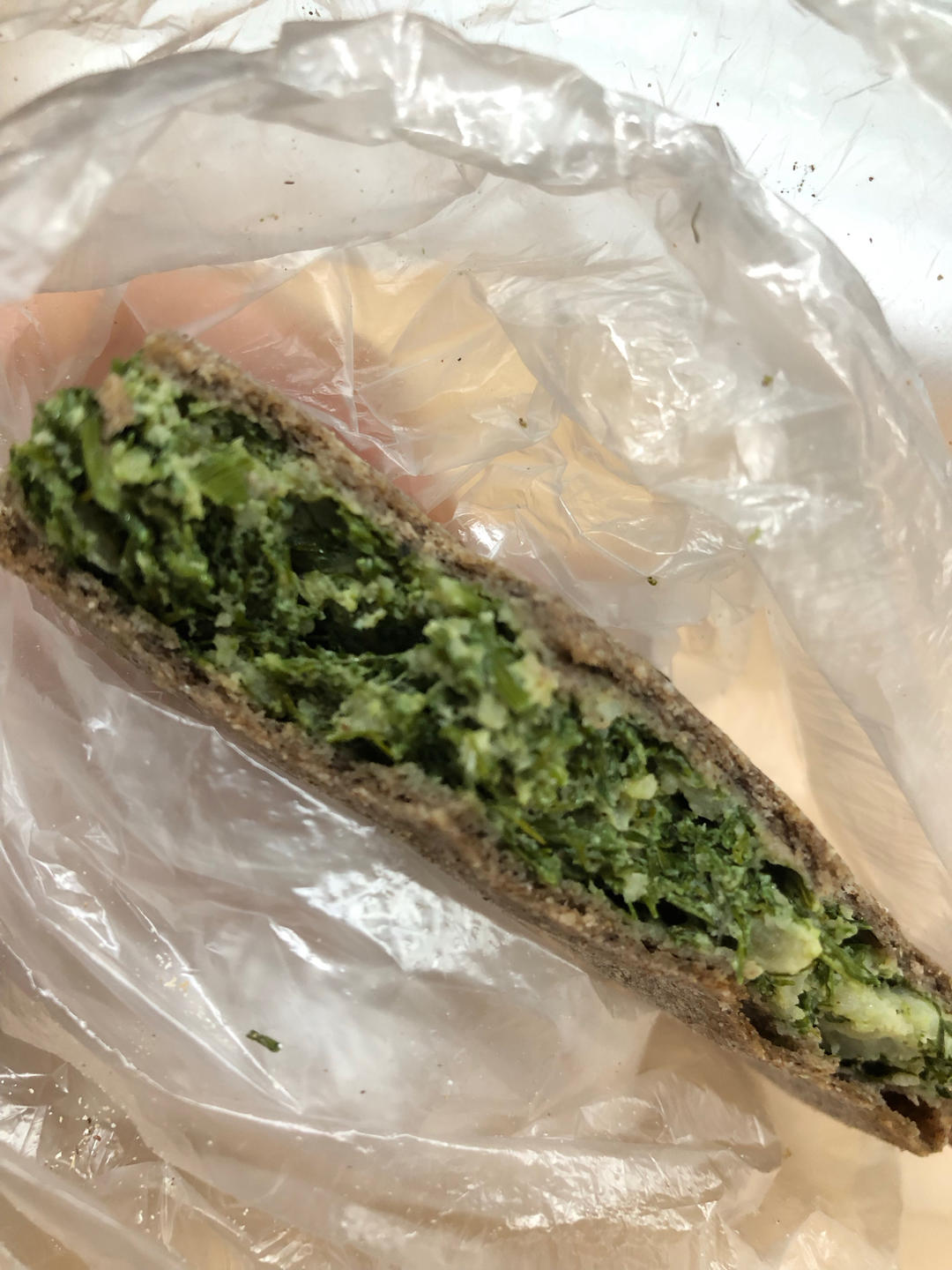 妈妈的味道：茴香鸡蛋馅饼