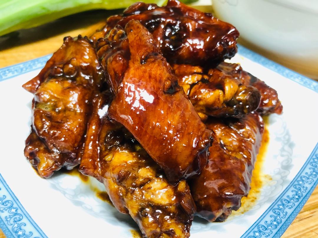 多吃两碗饭的【蜜汁鸡翅】