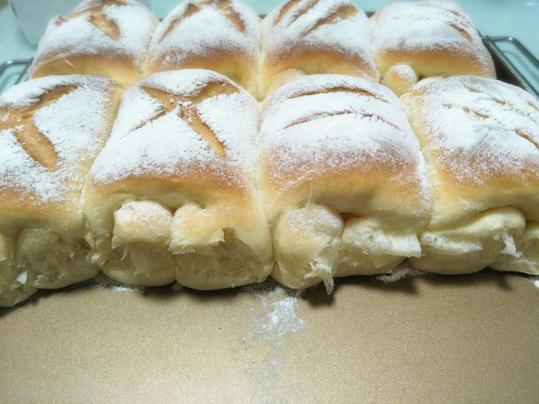 软到不知所措的牛奶卷