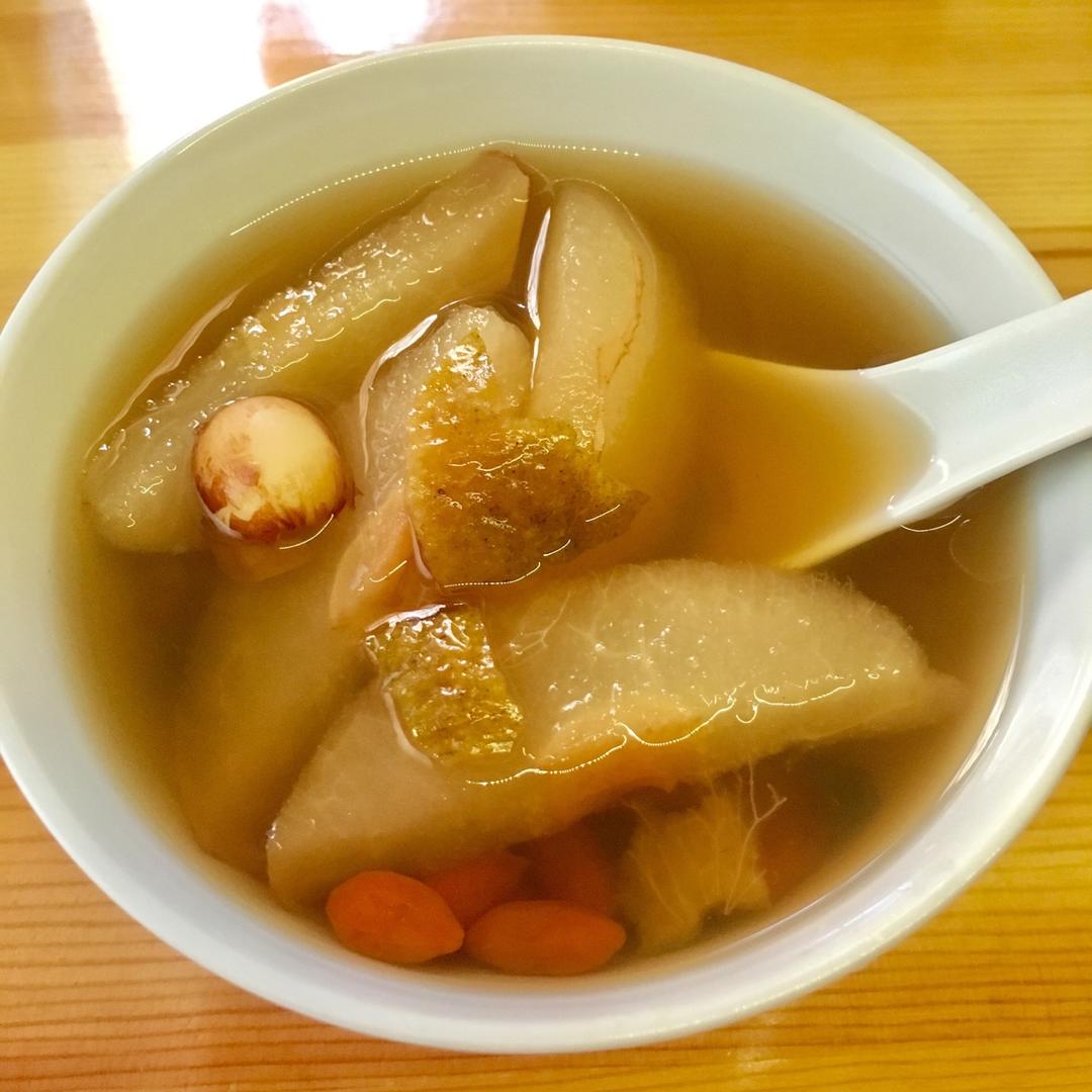 happy嚫做的止咳润喉梨汤