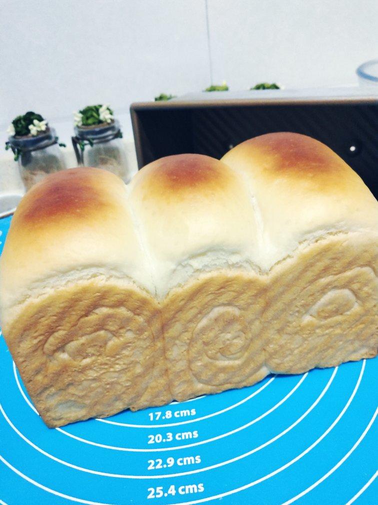 大名鼎鼎的吐司——妃娟100%中种北海道牛奶吐司