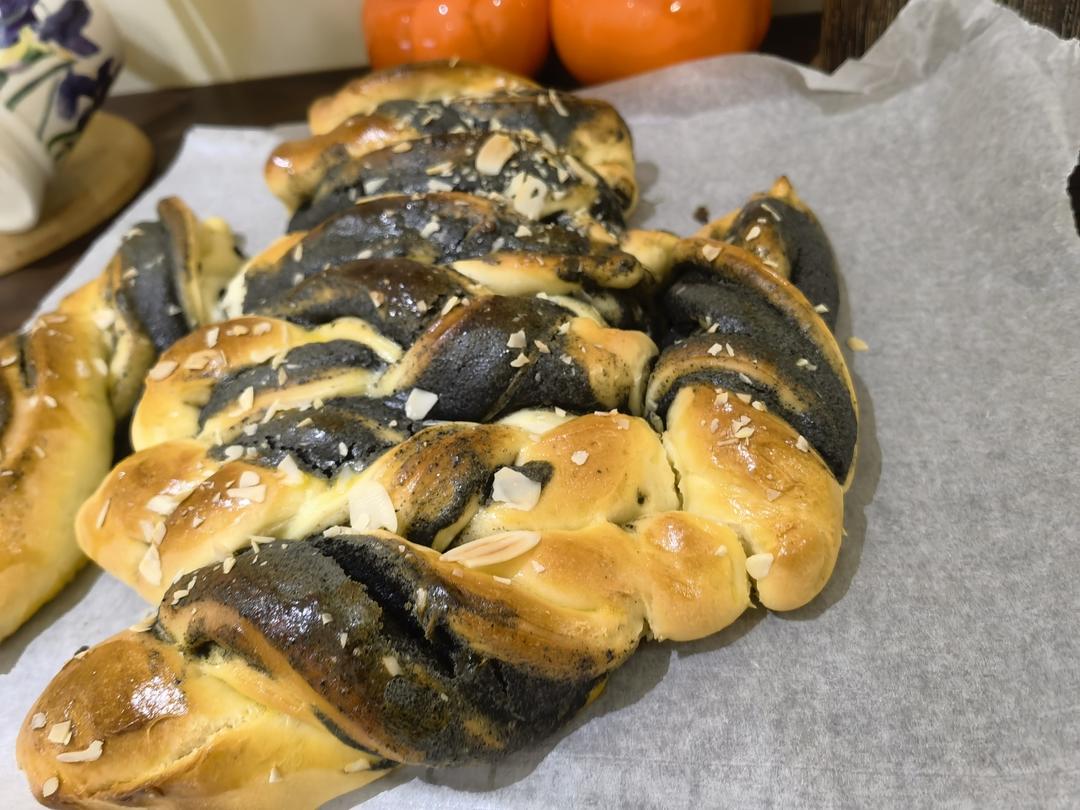 养生又好吃🔥超香超松软的黑芝麻奶酥面包