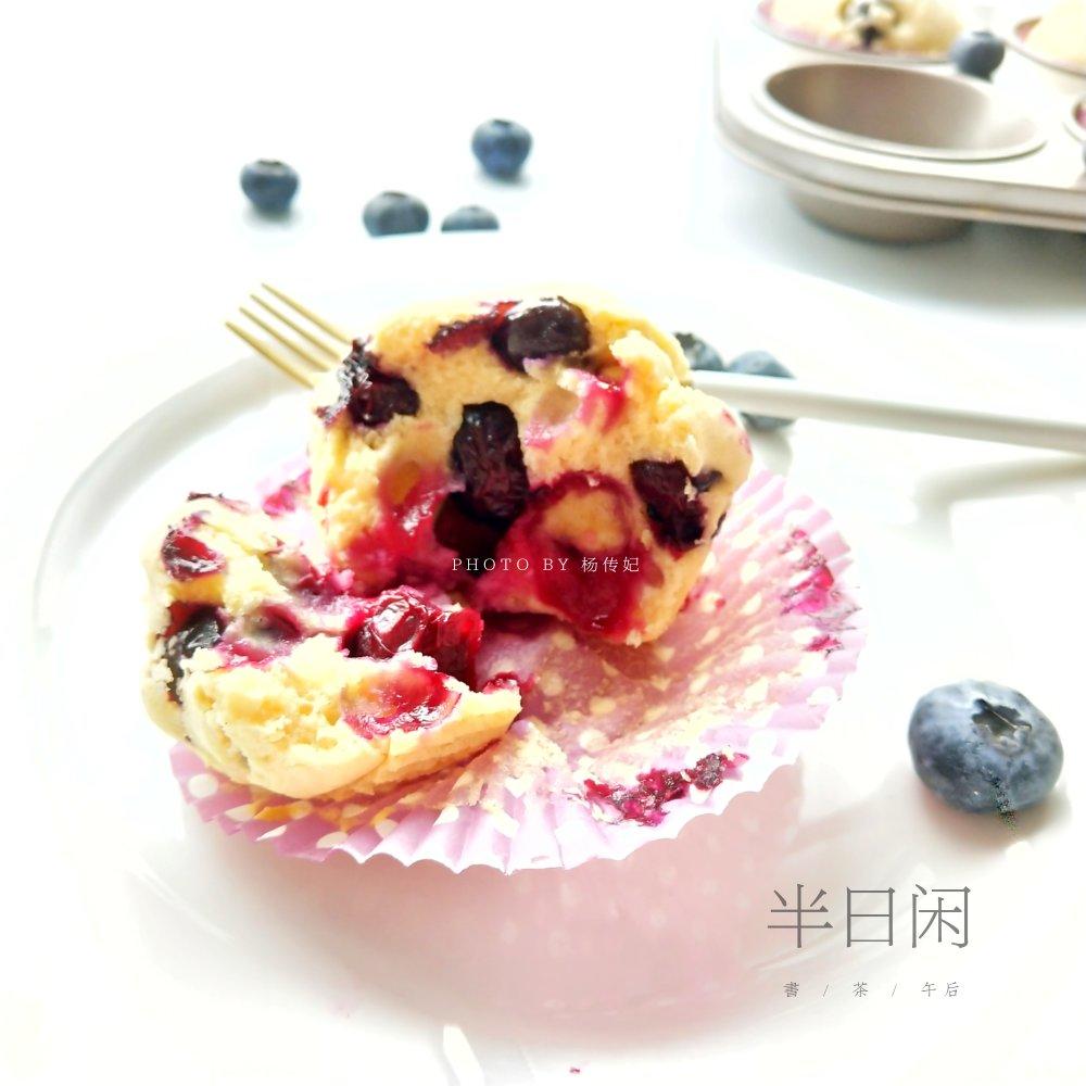 蓝莓玛芬蛋糕 Blueberry Muffin