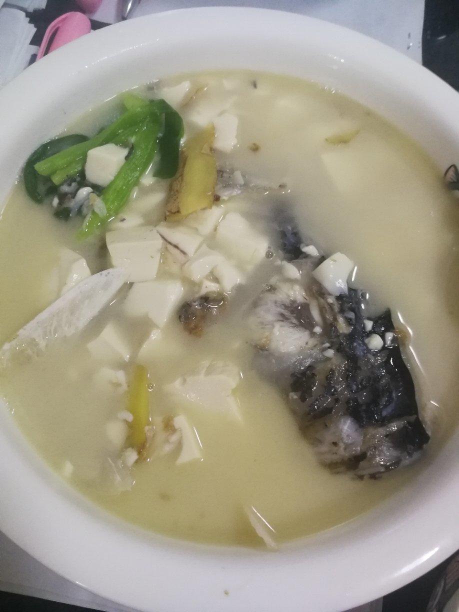 鱼头豆腐汤