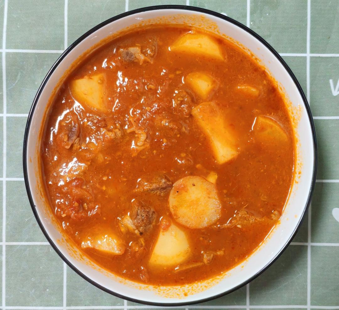 【番茄土豆炖牛腩】