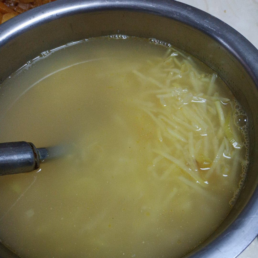 家常土豆丝汤