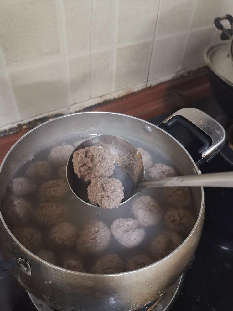 Q弹十足的牛肉丸～零失败
