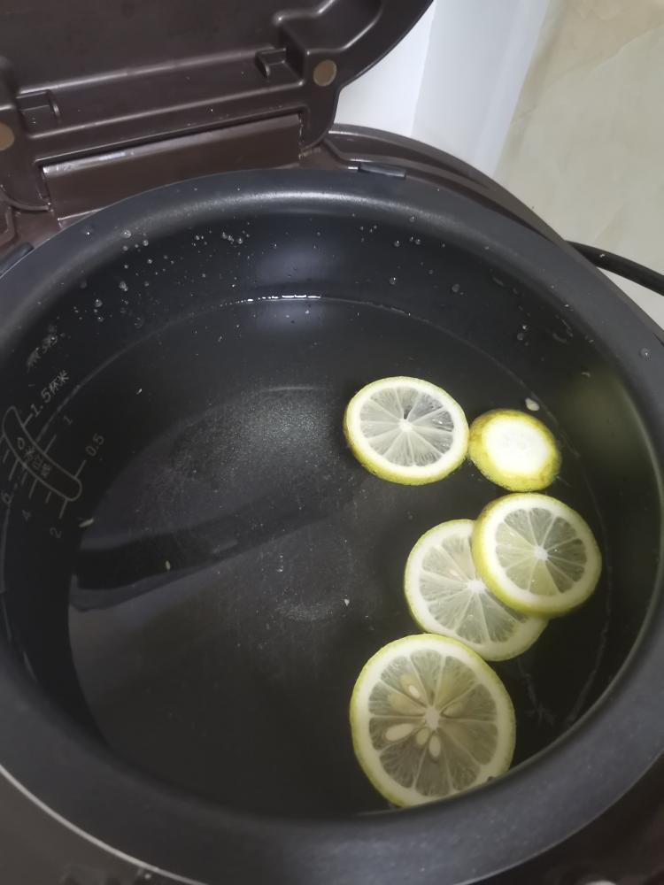 电饭煲除异味的做法