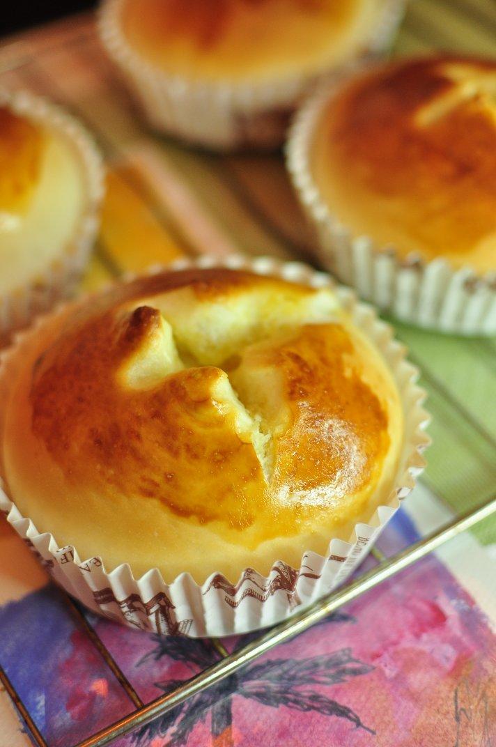 新手都能学会的咸蛋黄芝士包