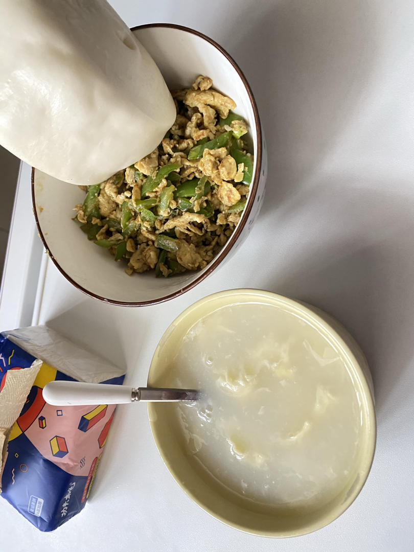 不一样的辣椒炒鸡蛋～下饭神器!