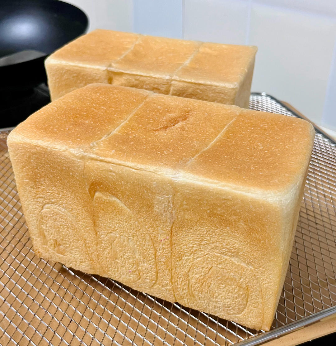 6%含糖量基础白吐司，怎么做都好吃。