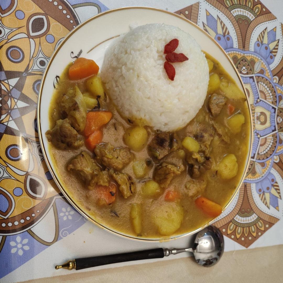 咖喱牛肉饭
