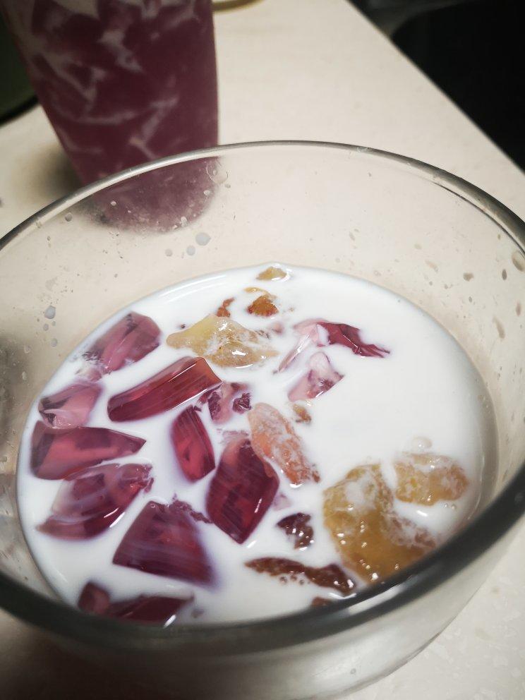 全网超火的葡萄撞奶，做法太简单了