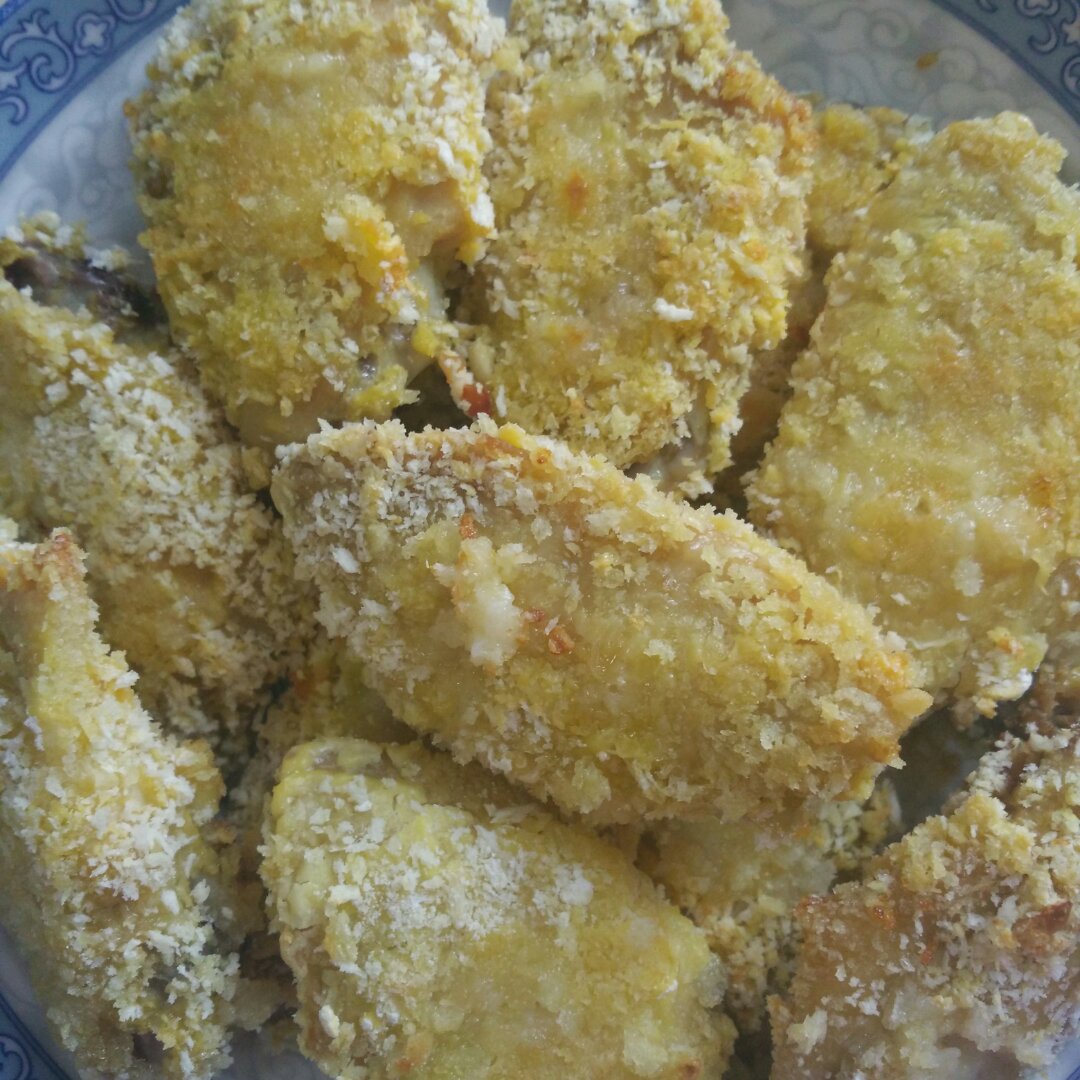 面包糠烤鸡翅