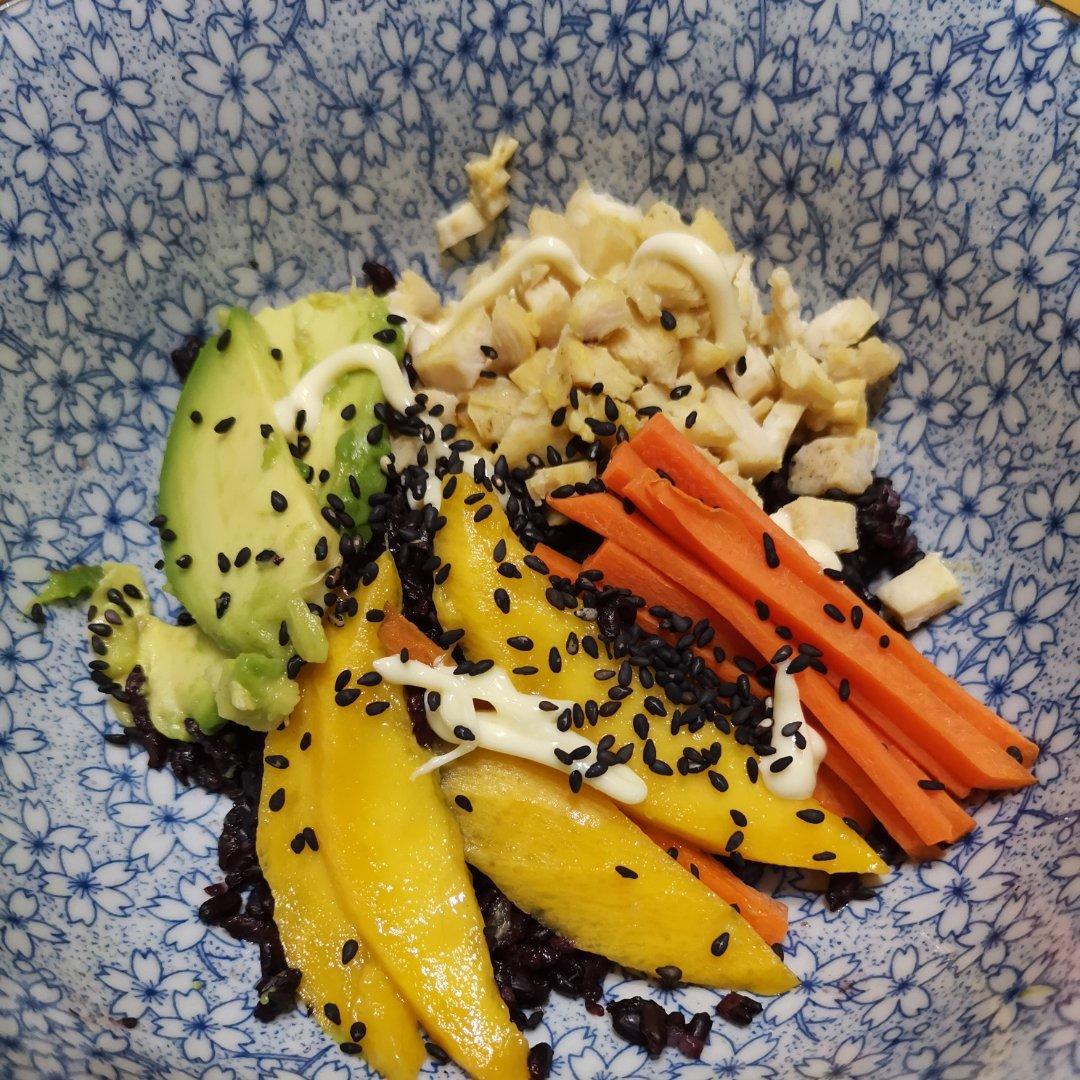 牛油果海苔肉松拌饭