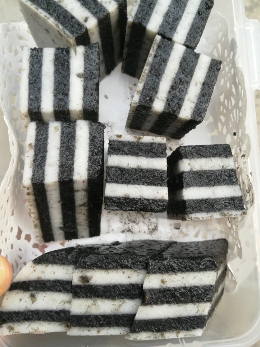 黑芝麻千层马蹄糕
