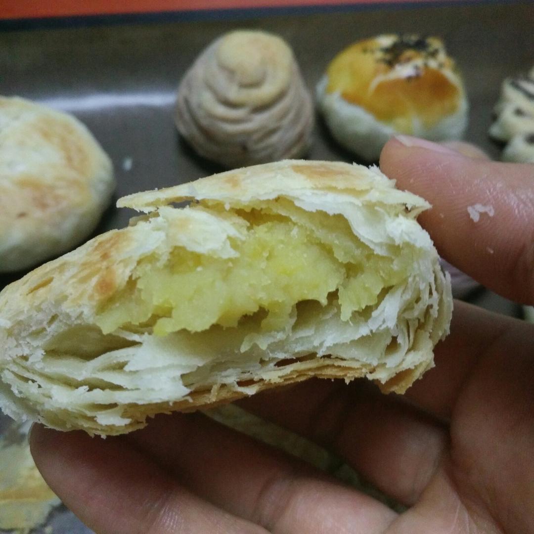素油开酥的三种口味蛋黄酥