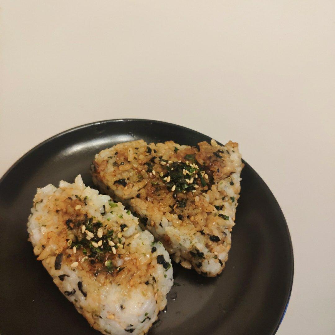 日式烤饭团