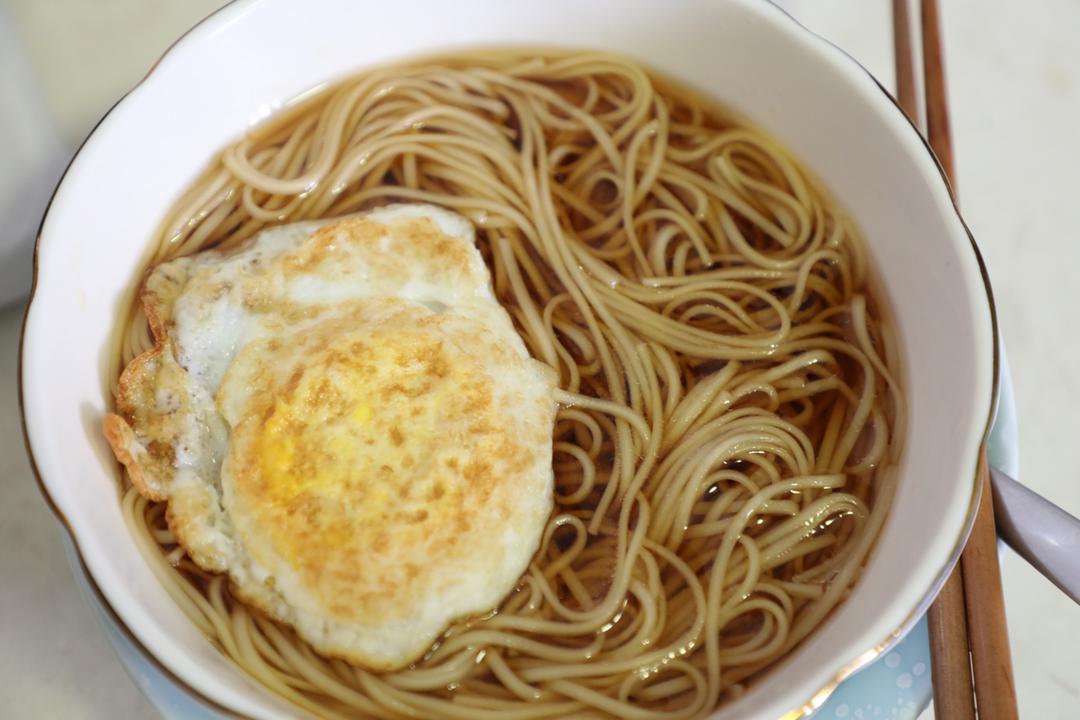 五分钟搞定一碗热乎乎的阳春面