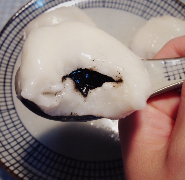 自制汤圆（红豆/芝麻椰蓉馅）