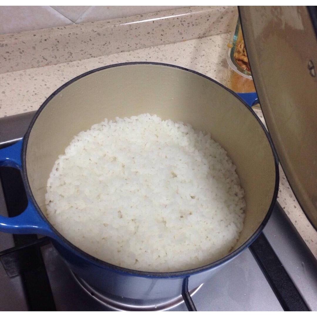 铸铁锅版焖米饭