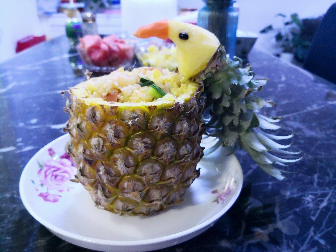 鸟语花香菠萝炒饭