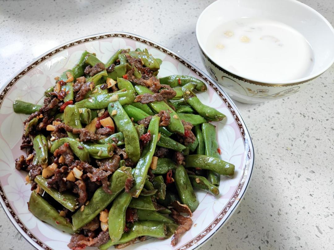 豆角炒肉