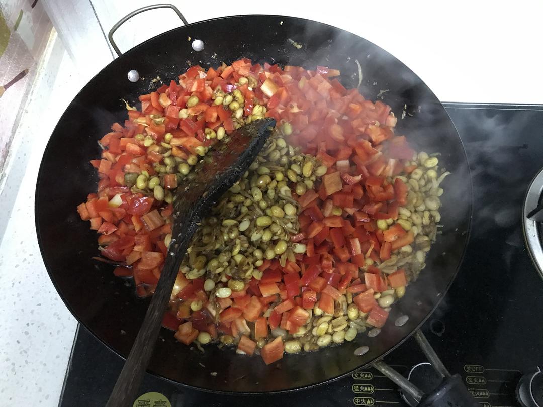 银鱼剁椒豆瓣酱 味道鲜美，早点必备小菜