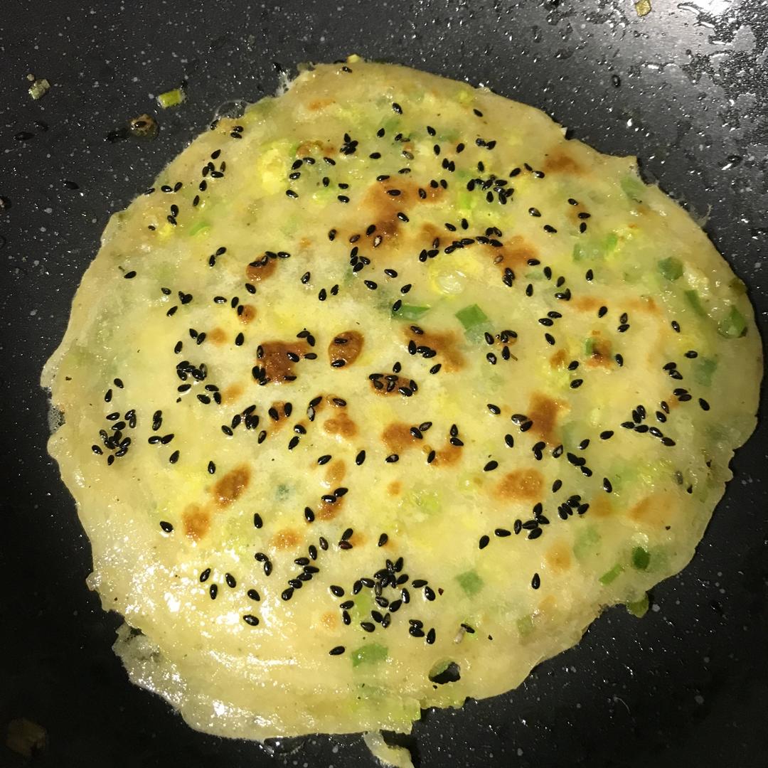 鸡蛋葱油饼                  （更新饼坯保存方法）