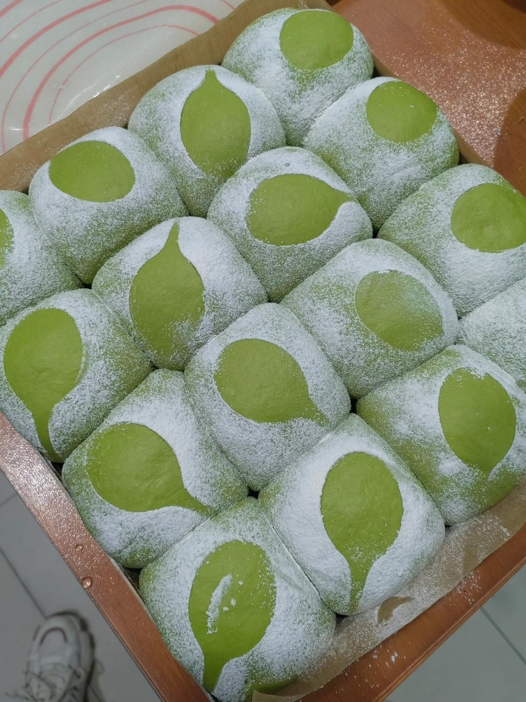 抹茶椰蓉馅小面包