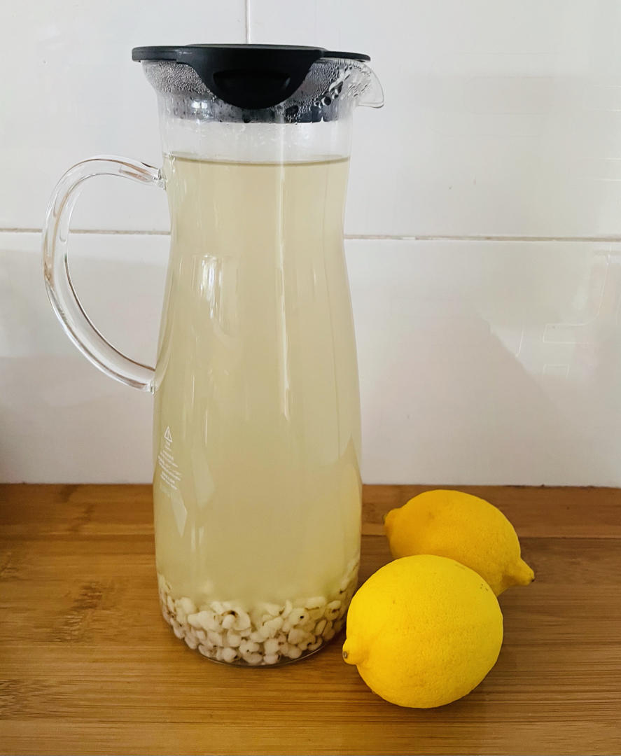 养颜柠檬薏米水