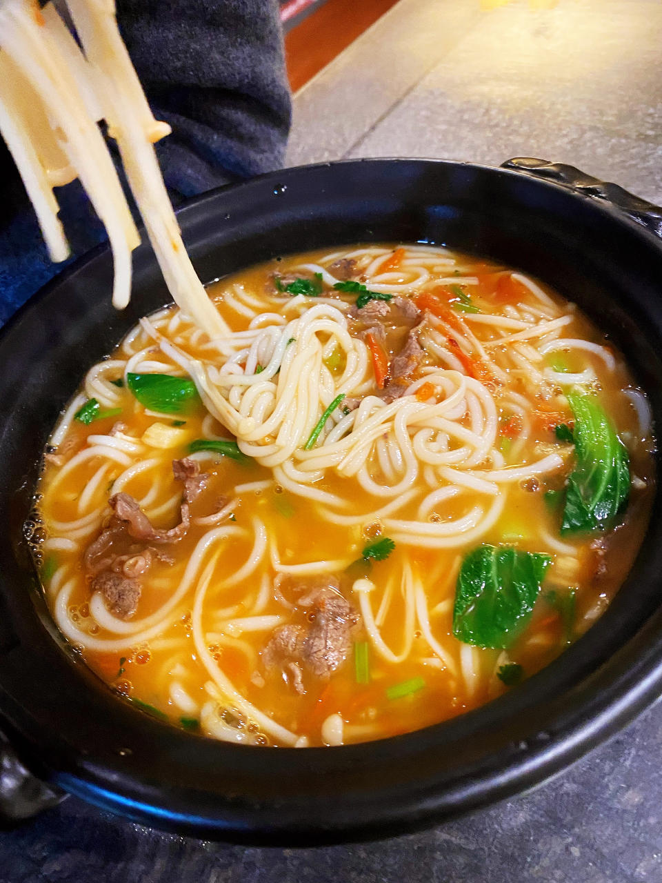 sy爱在厨房做的番茄肥牛米线