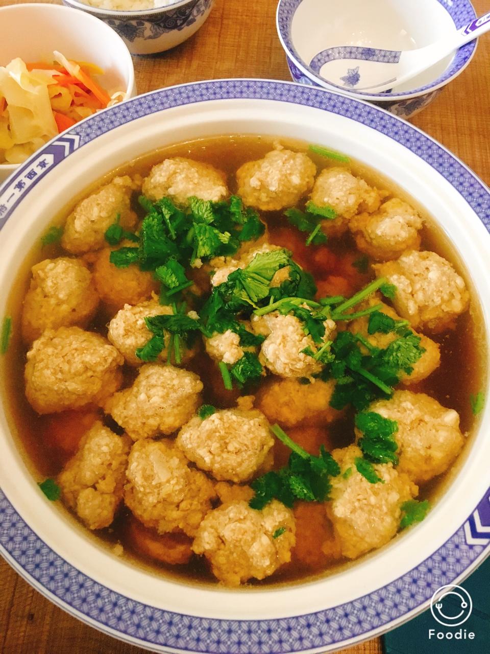 【10分钟系列】白萝卜豆腐圆子汤