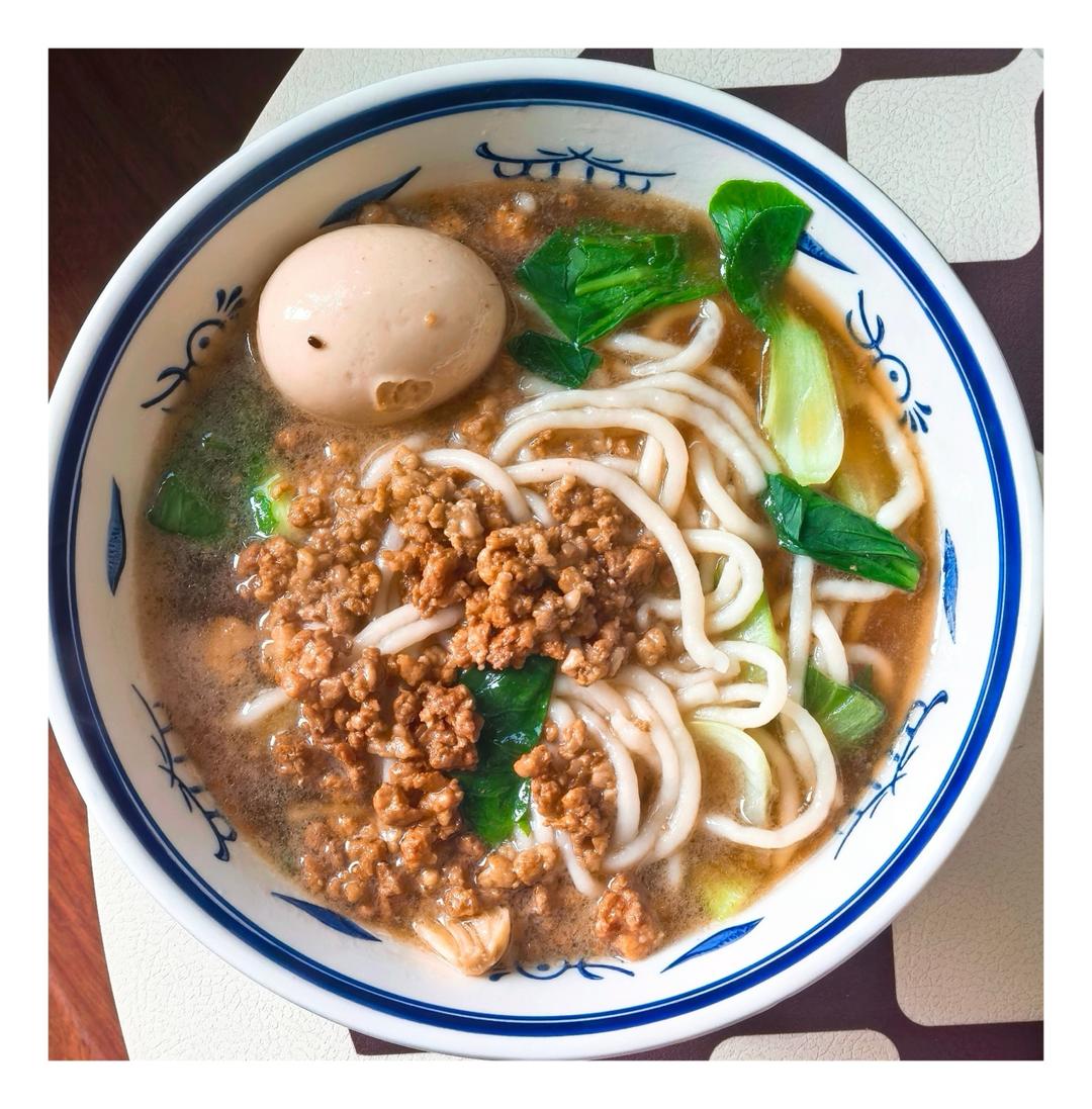 这是我每次回家，都必吃的大同刀削面