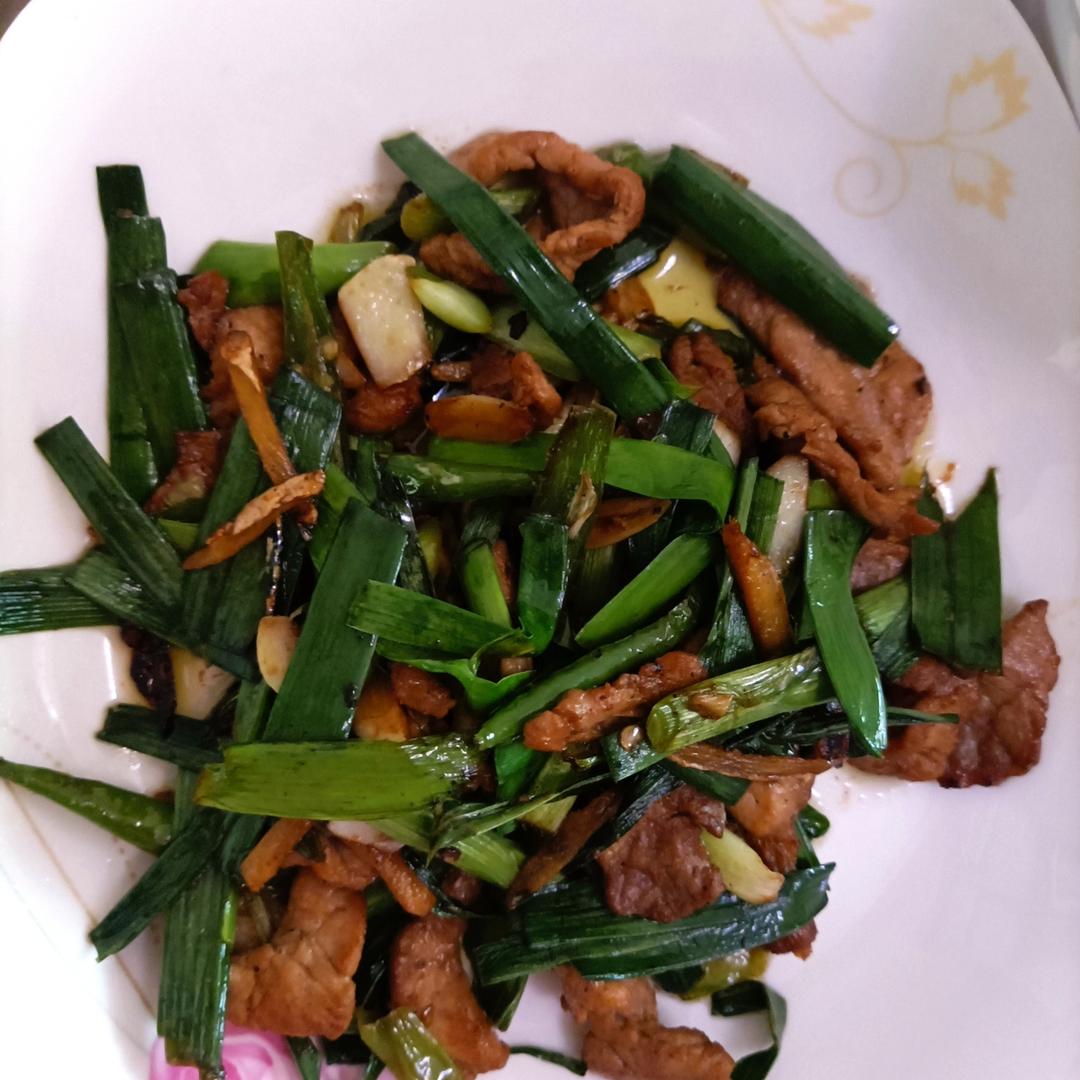 超级下饭的蒜苗炒肉，零失败