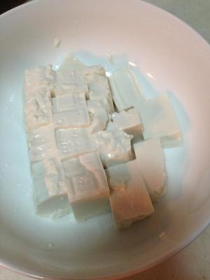 肉沫蒸豆腐的做法 步骤1