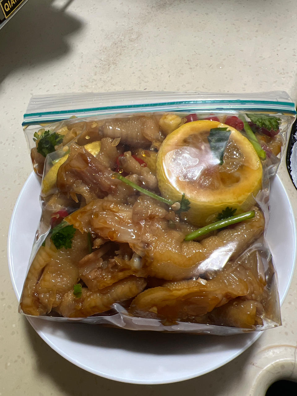 【柠檬酸辣鸡爪】自制超级无敌美味的网红鸡爪