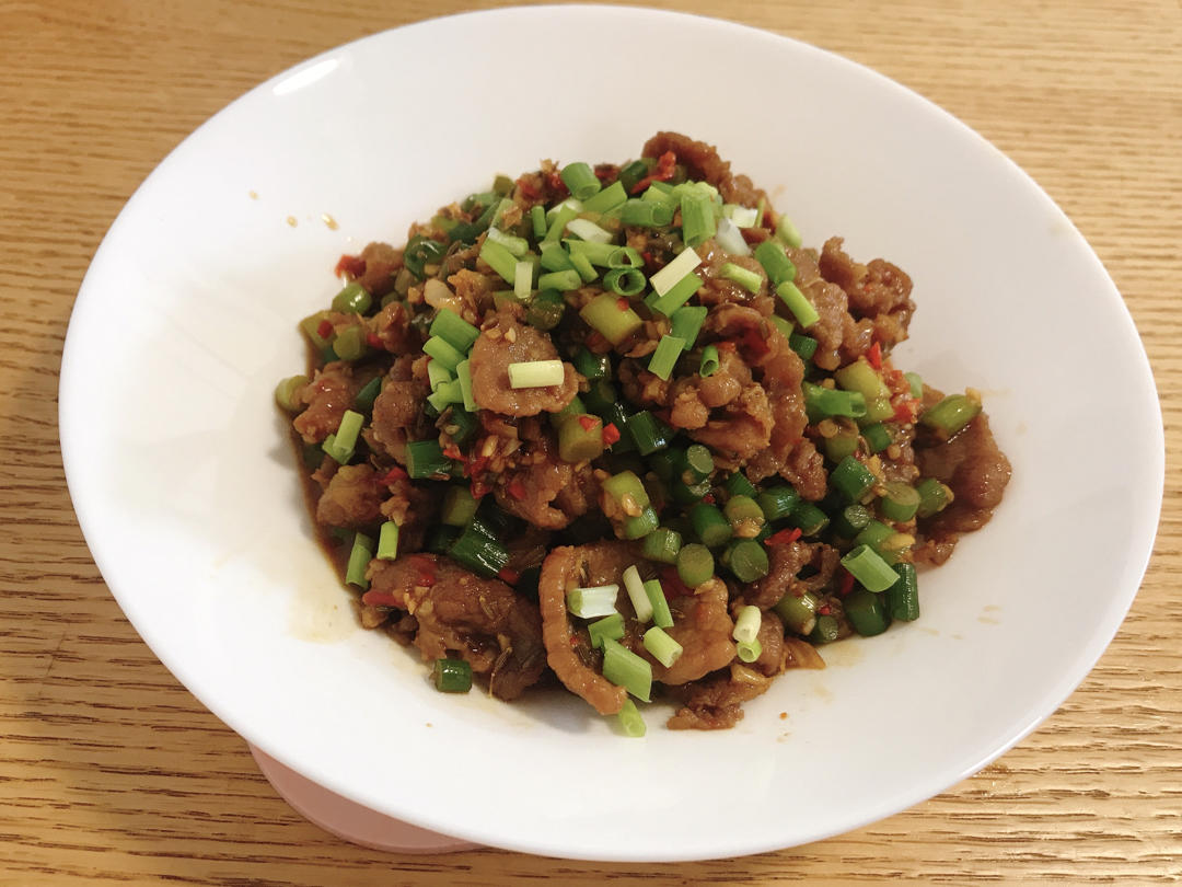 叔叔大叔叔做的蒜苗孜然牛肉转存