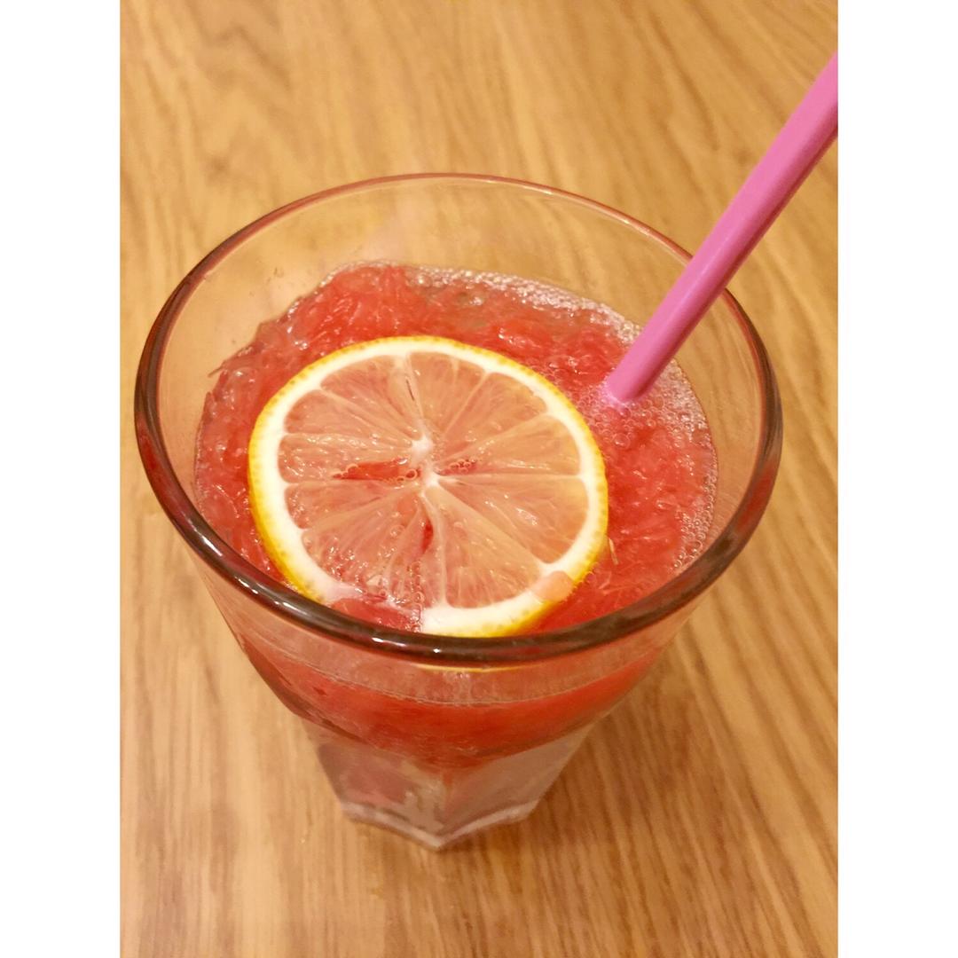 夏日饮品~西柚柠檬苏打~