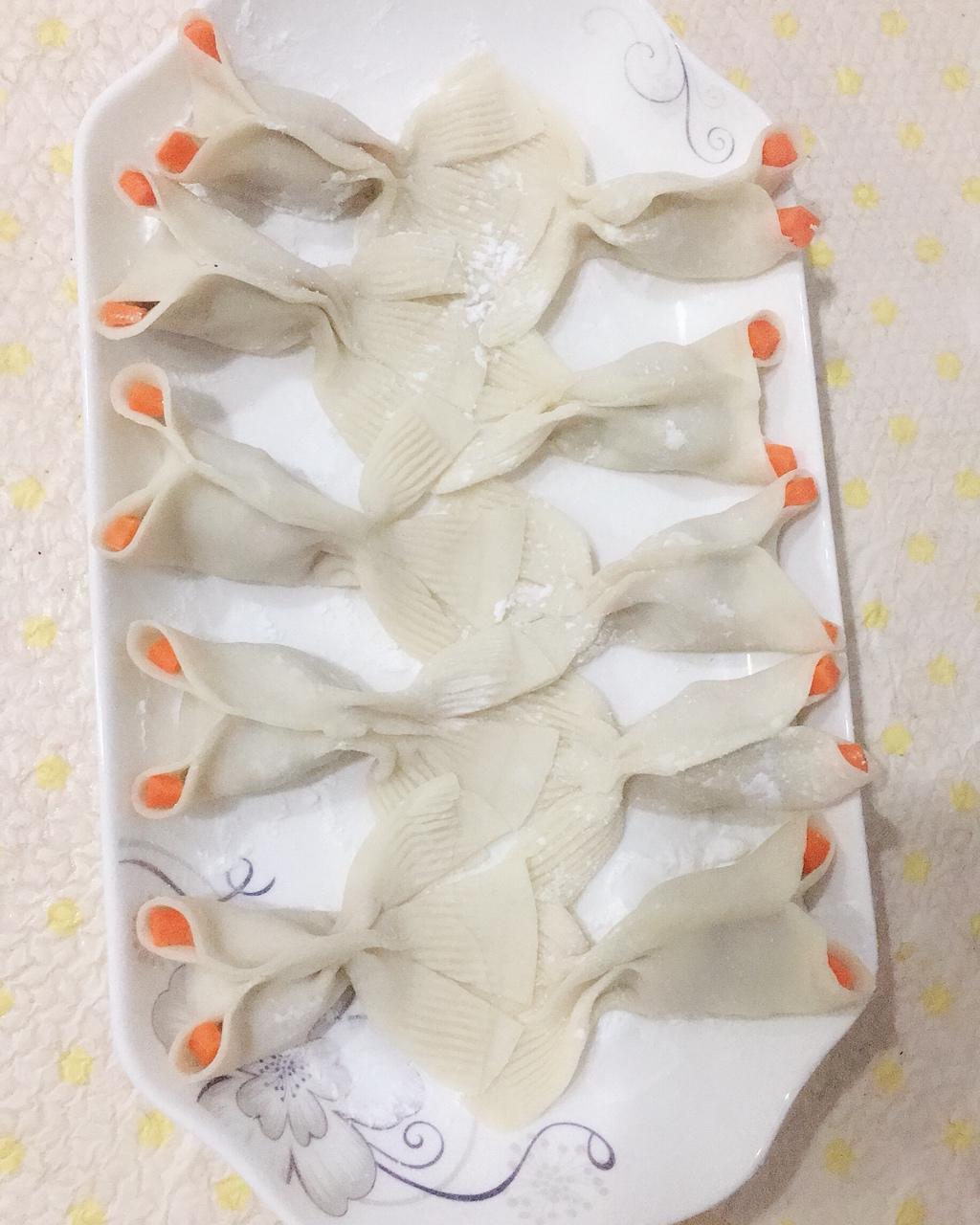 秦唯ycm做的金鱼饺 赞                  金鱼饺              饺子皮