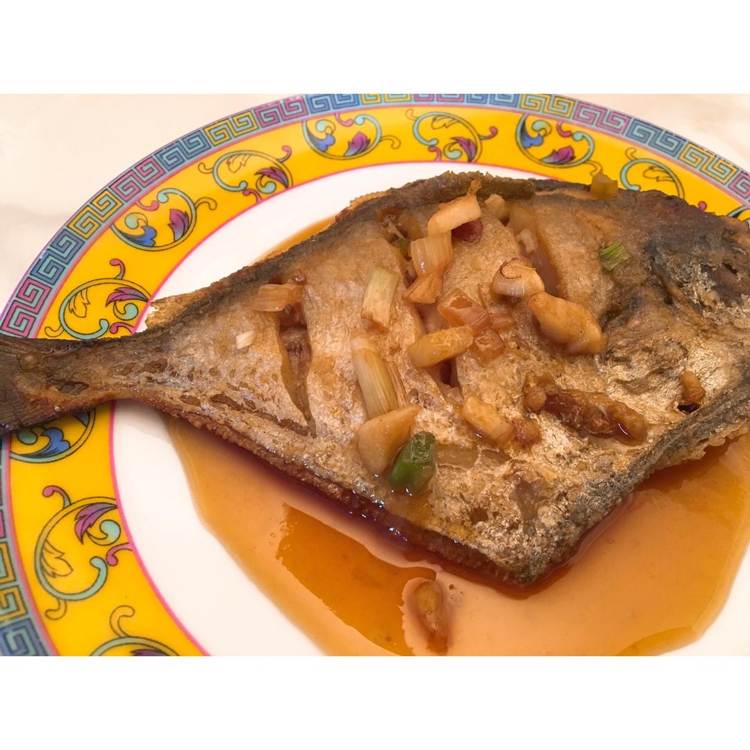 香煎金鲳鱼