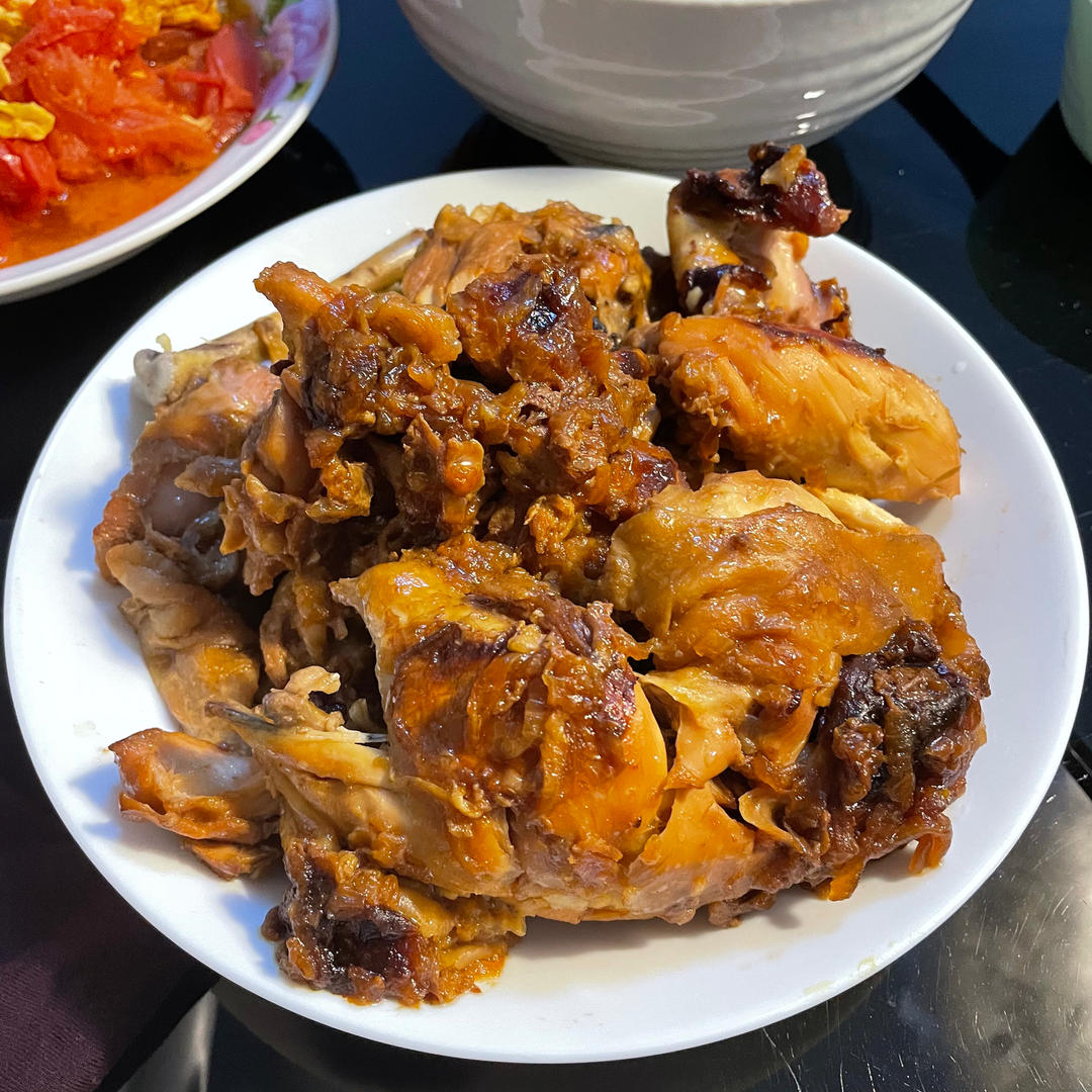 能拿出去吹牛逼的酱油焖鸡
