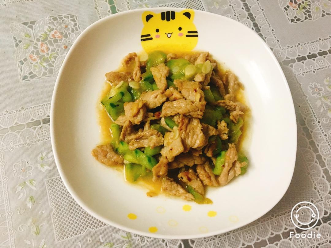 丝瓜炒肉片