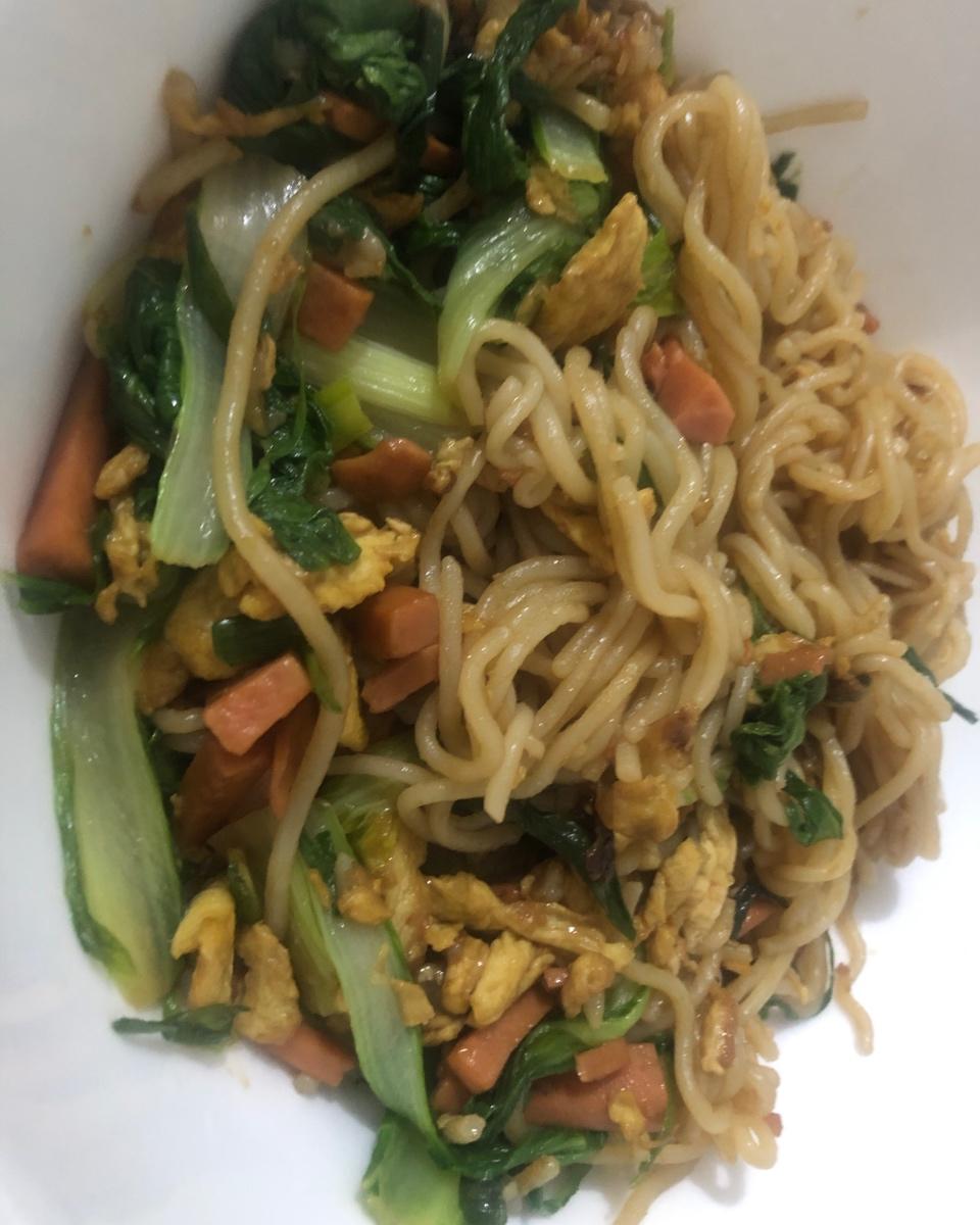 厨师长教你：“鸡蛋炒米粉”的家常做法，满满的小技巧，先收藏了