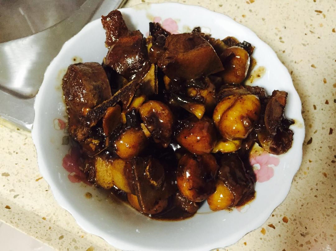 板栗红烧肉