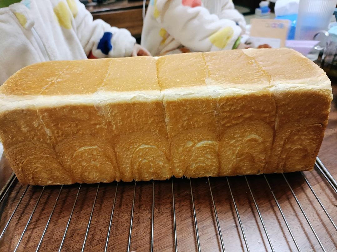 1200克手揉鲜奶大吐司