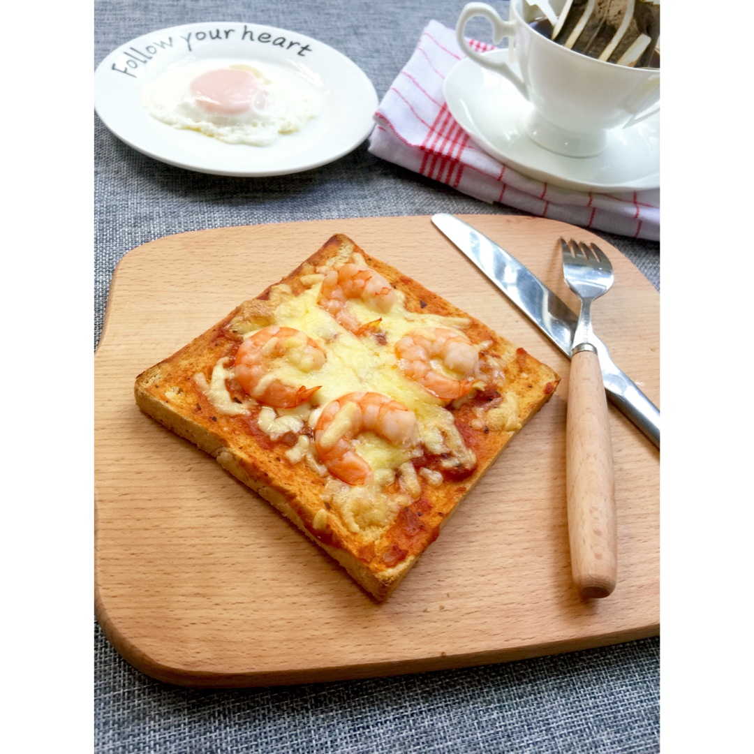 小小典做的吐司培根小批萨