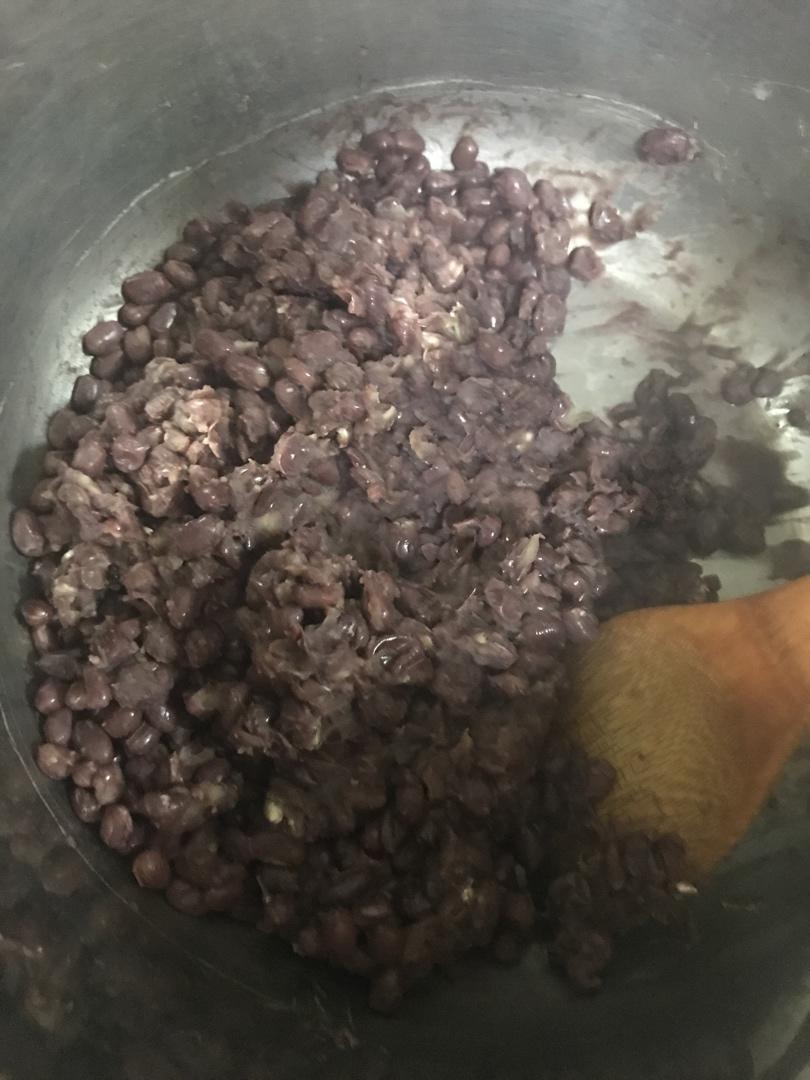 古早红豆包