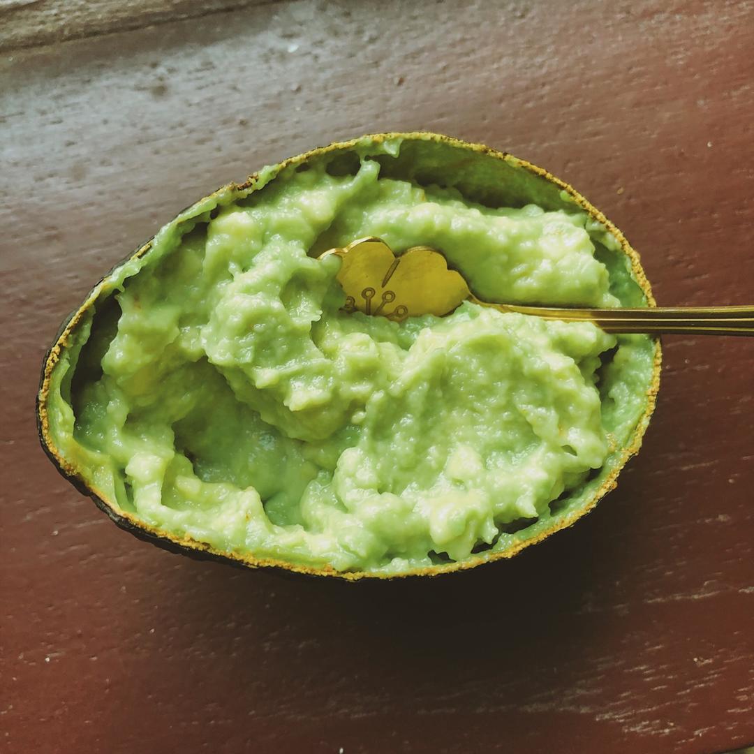 白糖拌牛油果（牛油果冰淇淋）